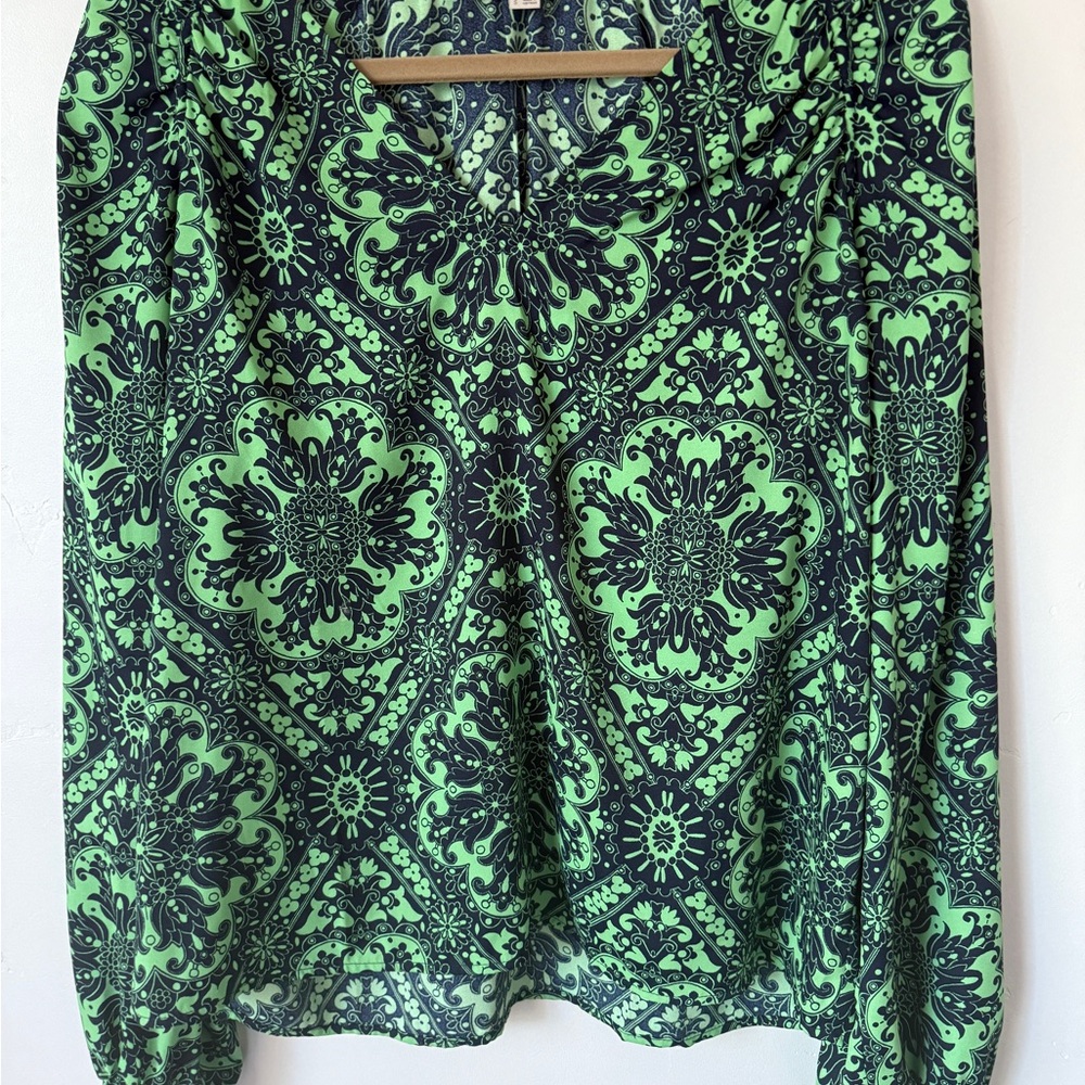 LOFT Green and Black Patterned Blouse